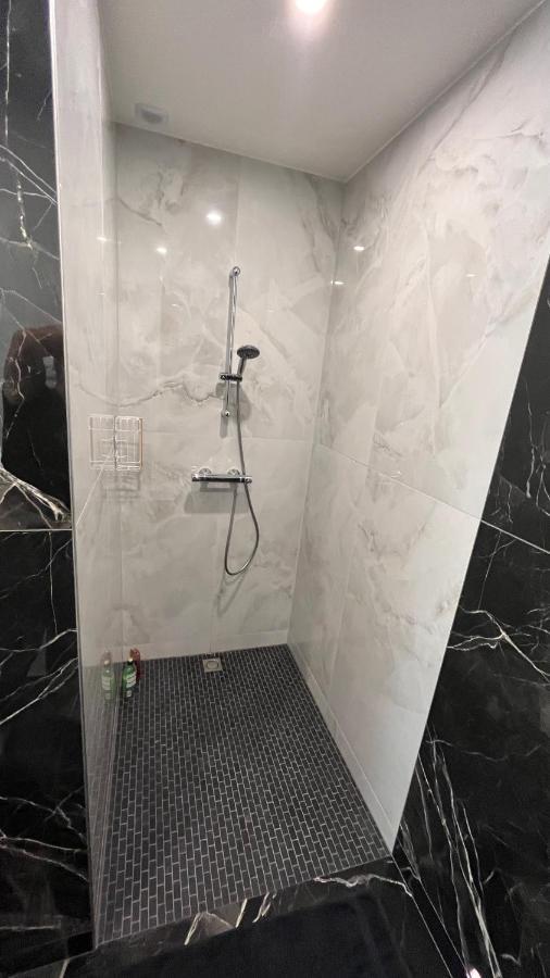 Appartement Luxe Jaune Saint-Etienne  Exterior foto